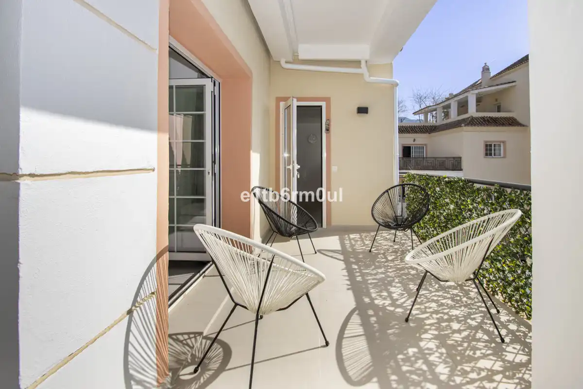Flat with lift for sale in Nueva Andalucía, imagen 10