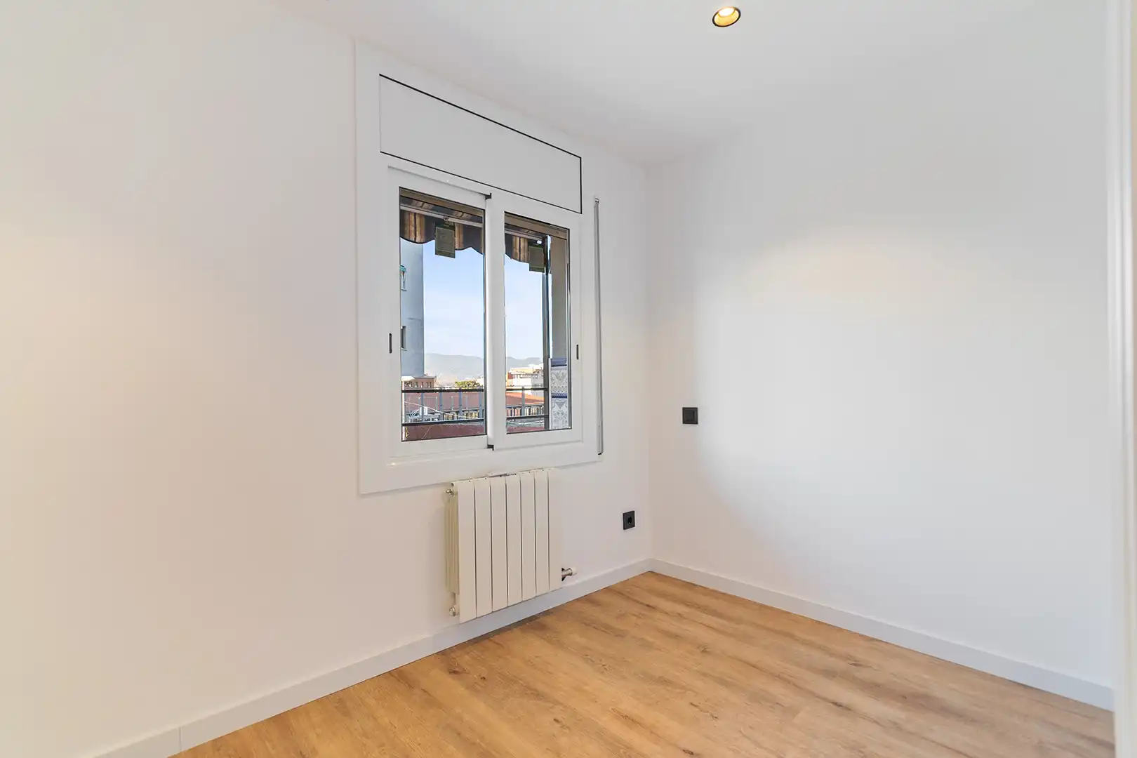 Habitación de Piso en venta en Badalona con Aire acondicionado, Calefacción y Parquet