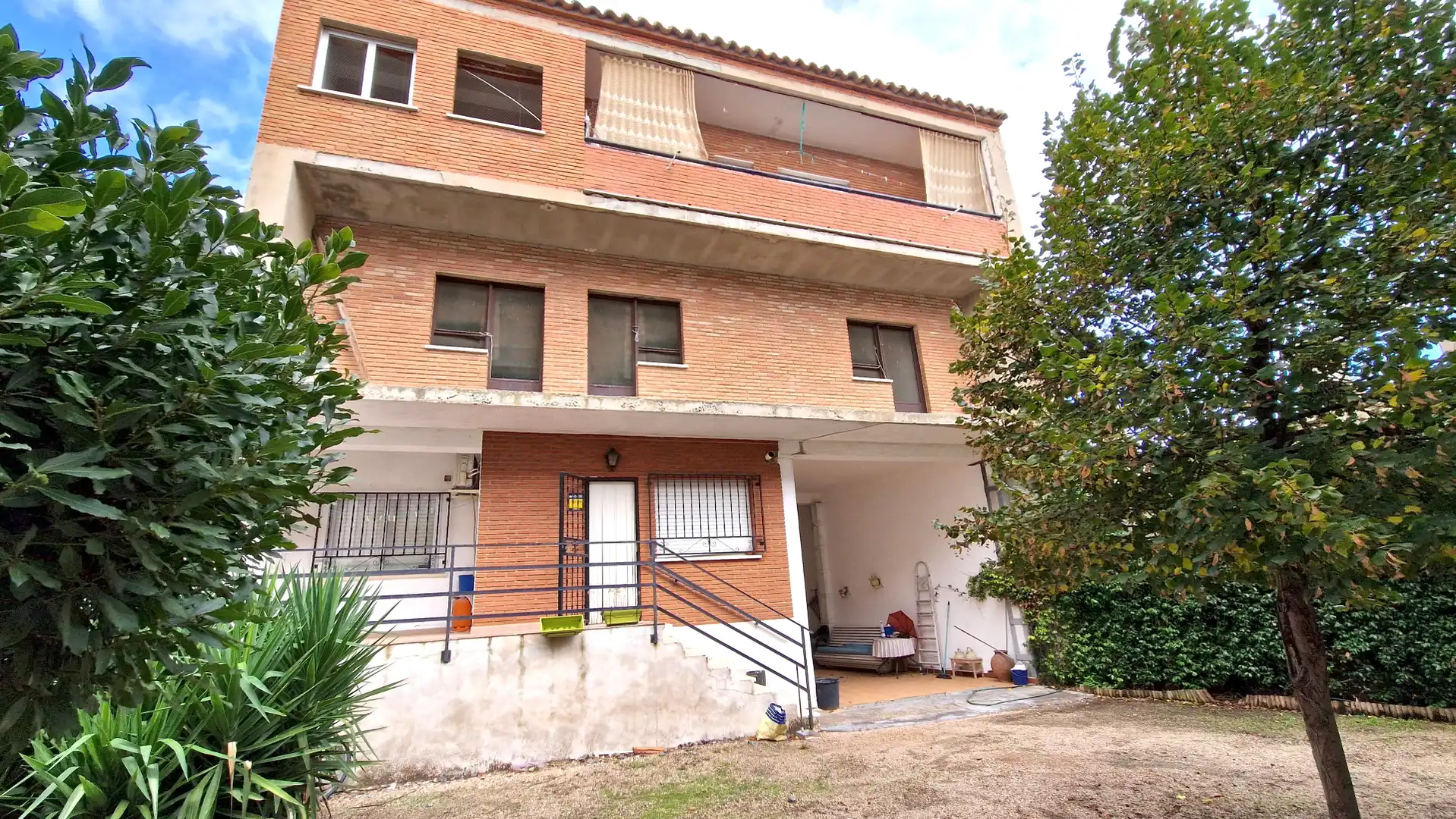 Exterior view of Buildings for sale in Huerta de Valdecarábanos