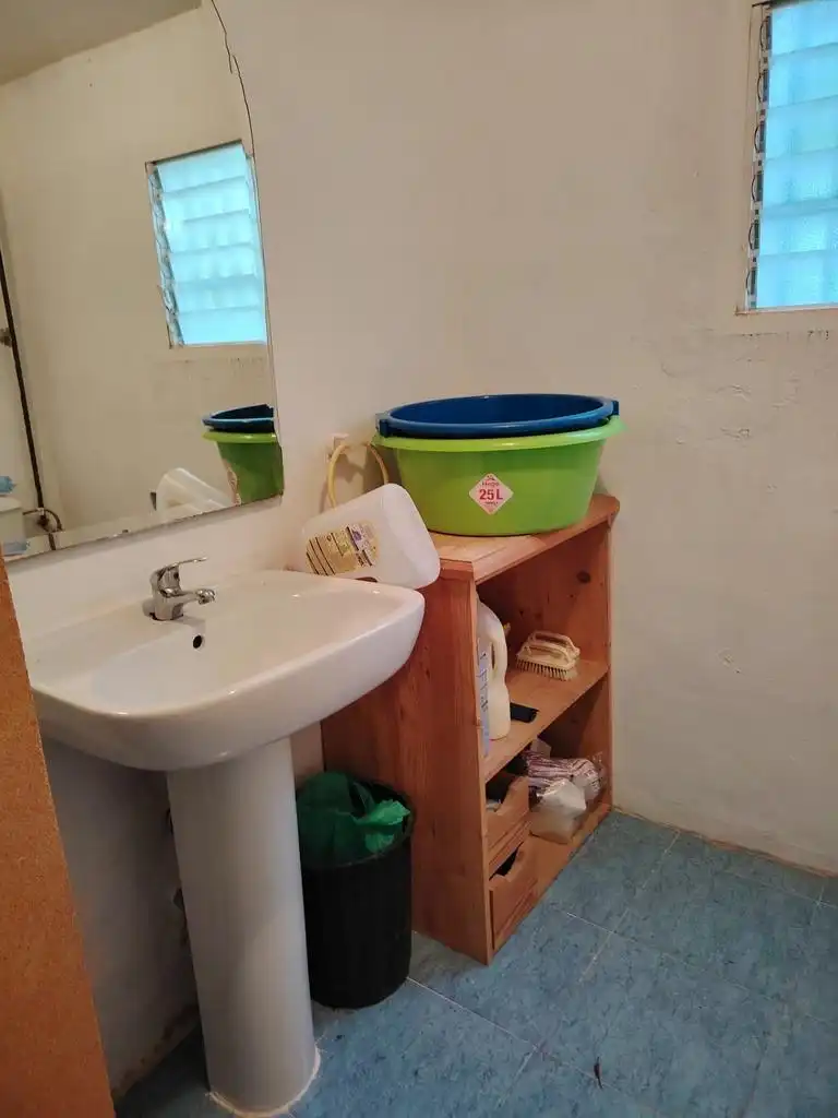 Badezimmer von Haus oder Chalet zur Miete in Olocau mit Möbliert