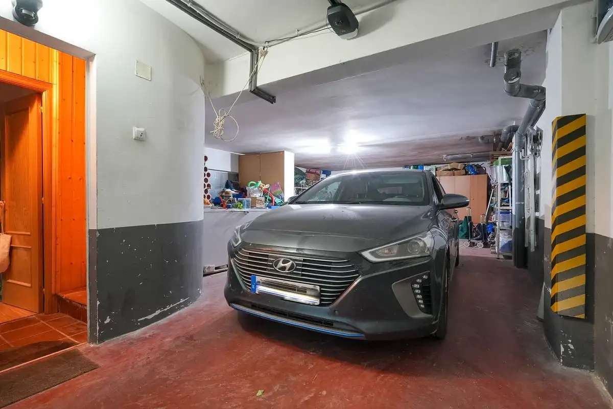 Parking de Casa adosada en venta en Guadalajara con Aire acondicionado, Calefacción y Terraza