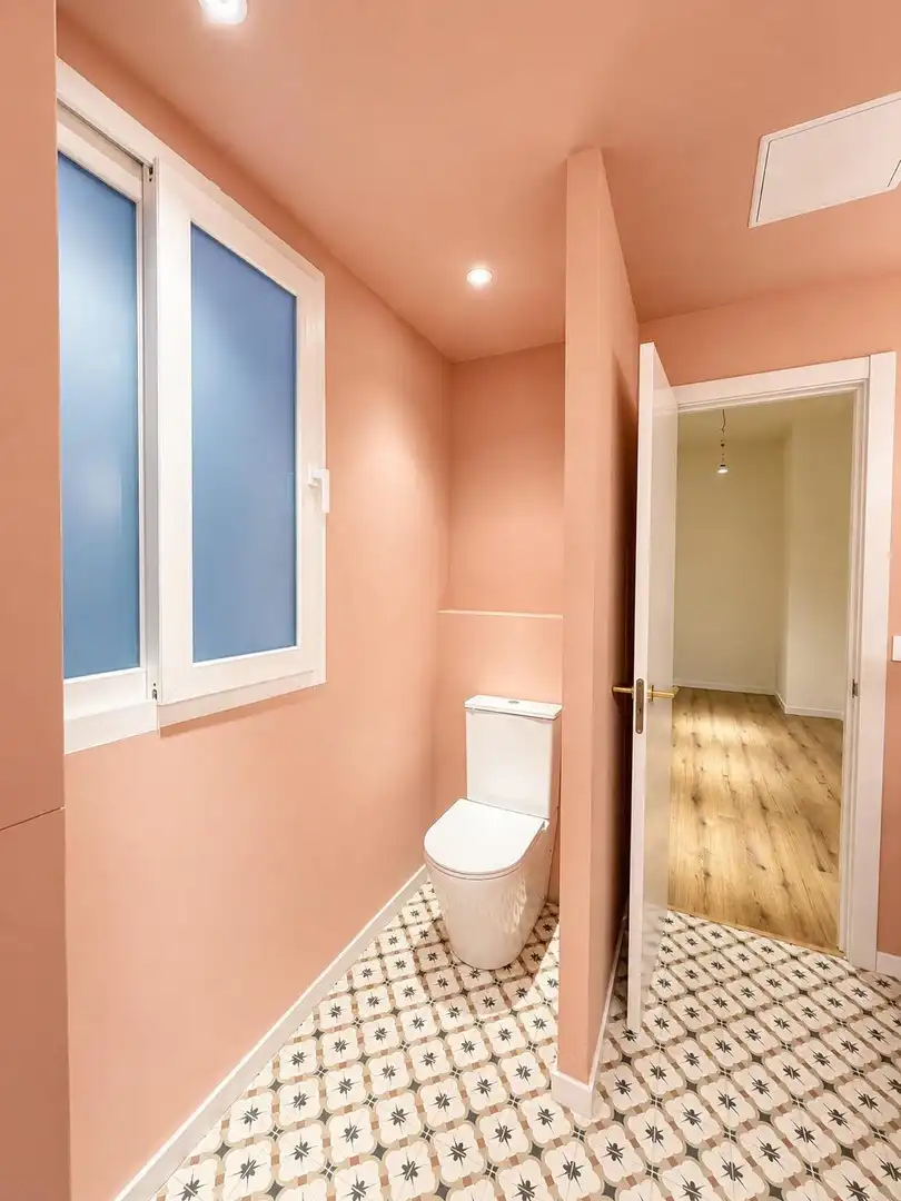 Bathroom of Flat for rent in Valencia  with Air Conditioner, Heating and Parquet flooring