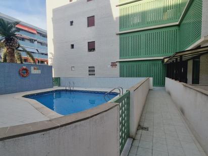 Piscina de Planta baixa en venda en Calafell amb Aire condicionat, Calefacció i Jardí privat