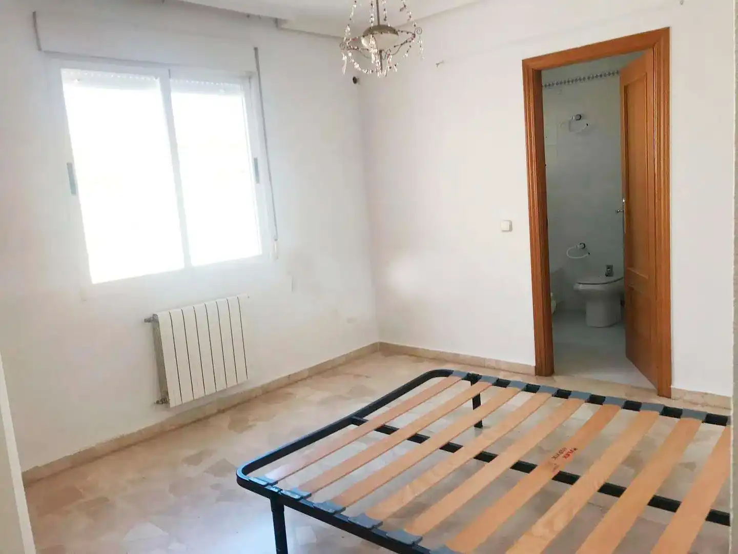 Schlafzimmer von Maisonette zum Verkauf in Albacete mit Klimaanlage, Heizung und Abstellraum