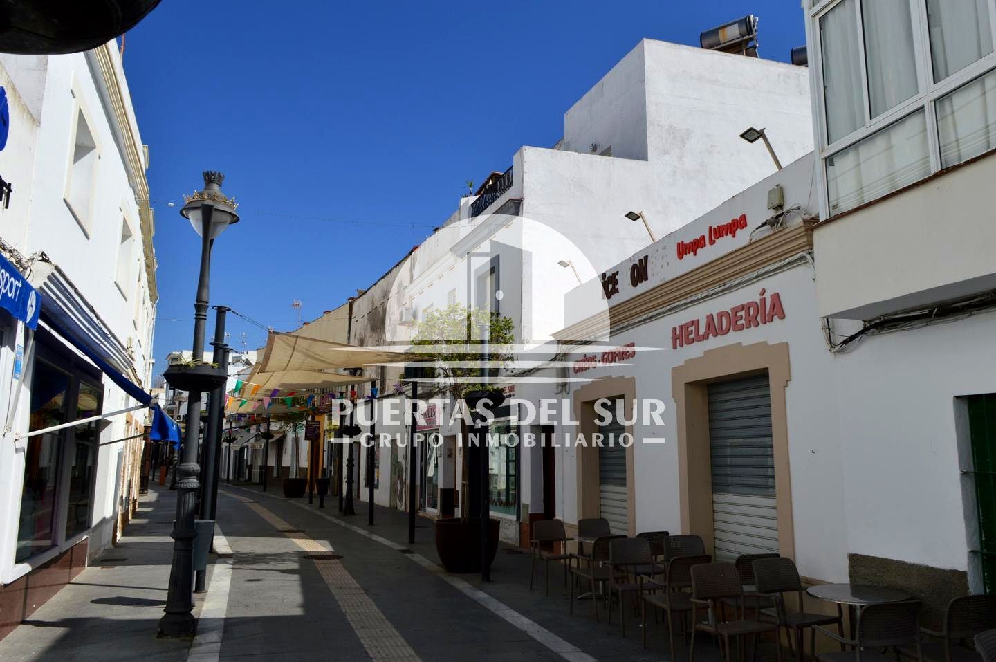 Piso en venta en Alcalde García Sánchez, Centro - La Costilla, Rota