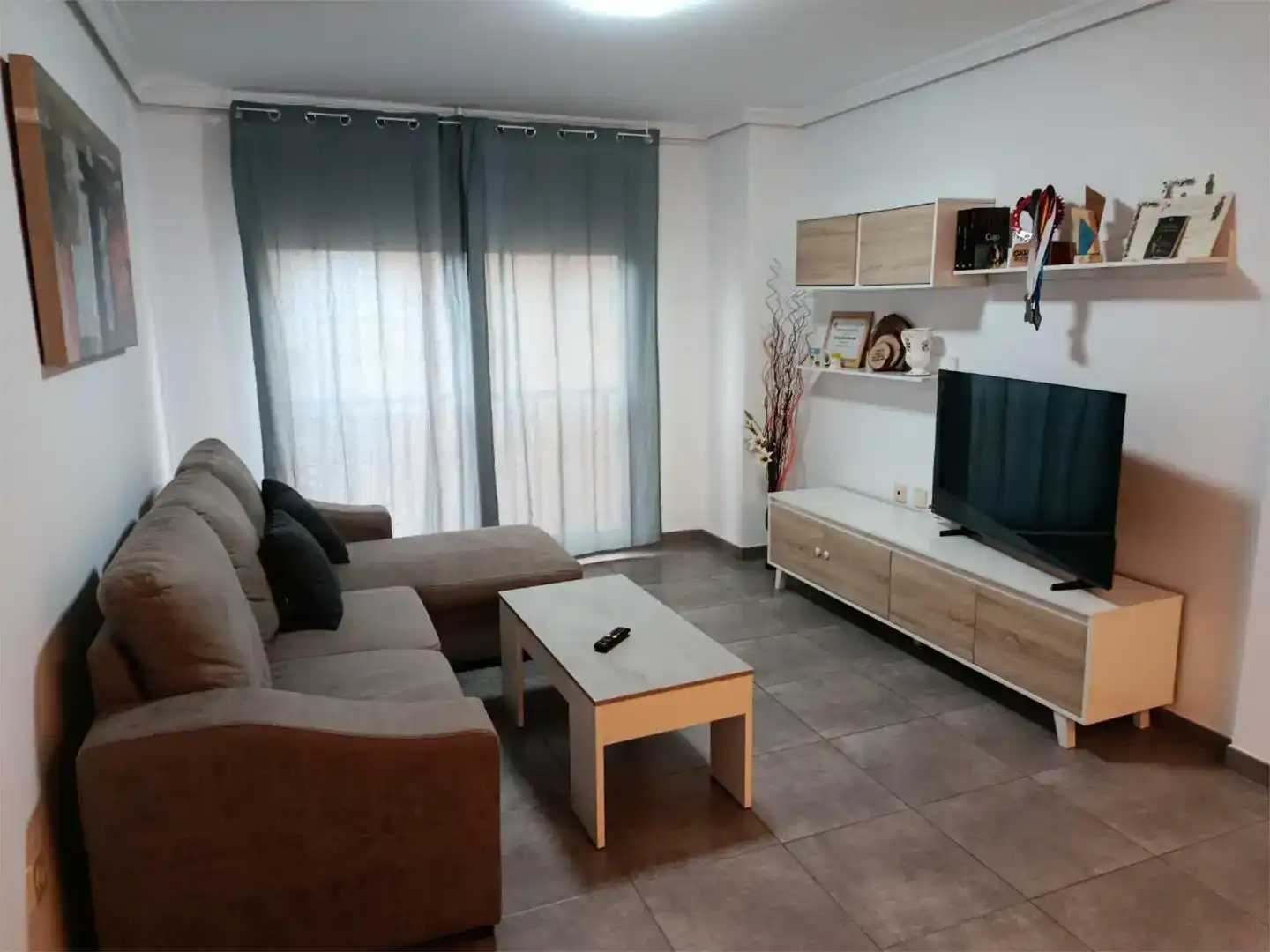Sala d'estar de Pis per a compartir en L'Alcora amb Traster i Moblat