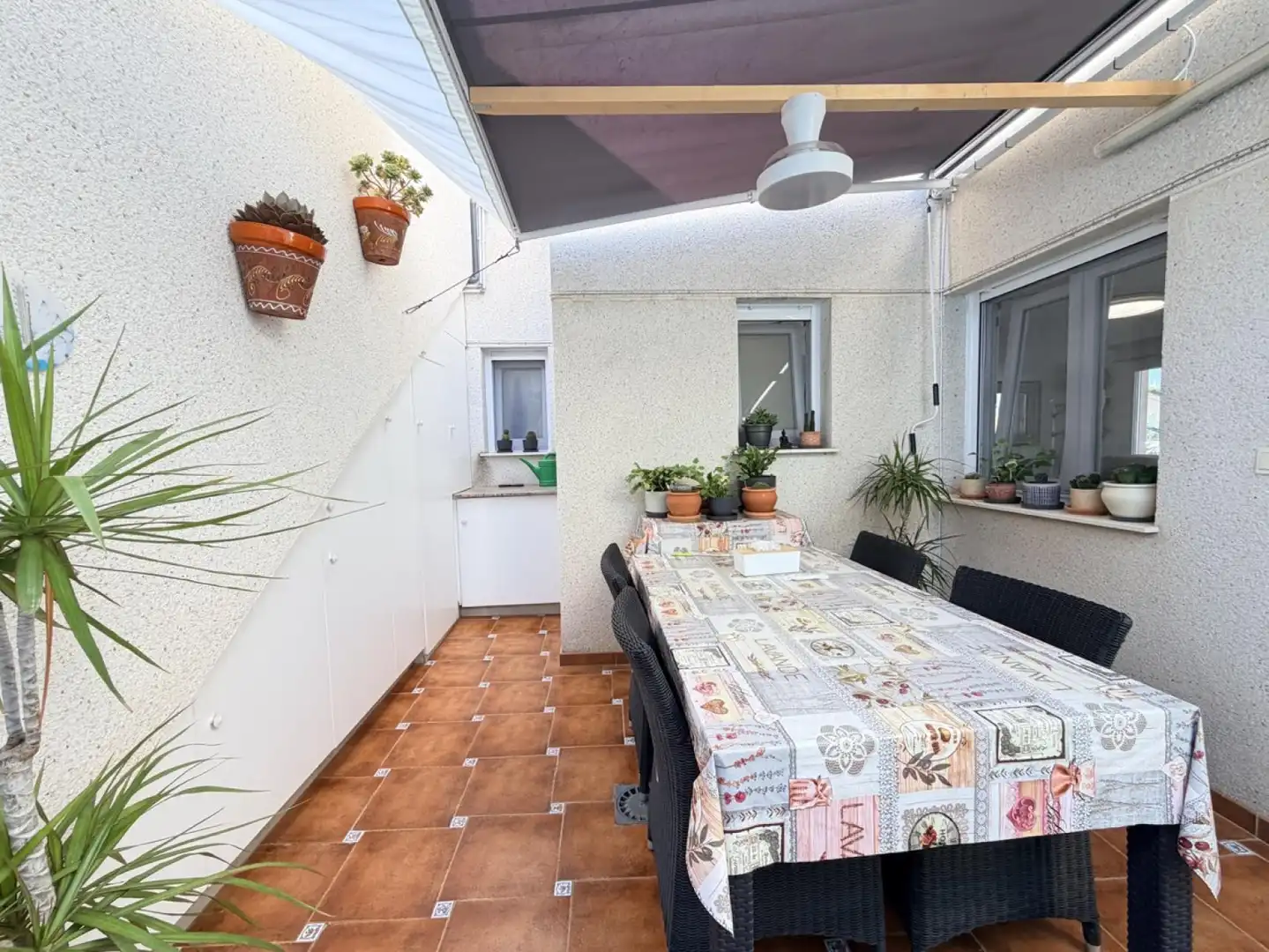 Terrasse von Einfamilien-Reihenhaus zum Verkauf in Zaragoza