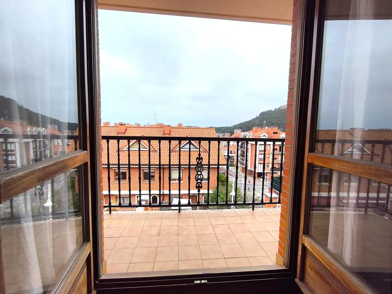 Terraza de Casa adosada en venta en Castro-Urdiales con Calefacción, Terraza y Balcón
