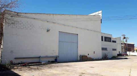 Foto 2 von Fabrikhallen zum Verkauf in Calle Varsovia, Polígono Europa, Alcalá de Henares