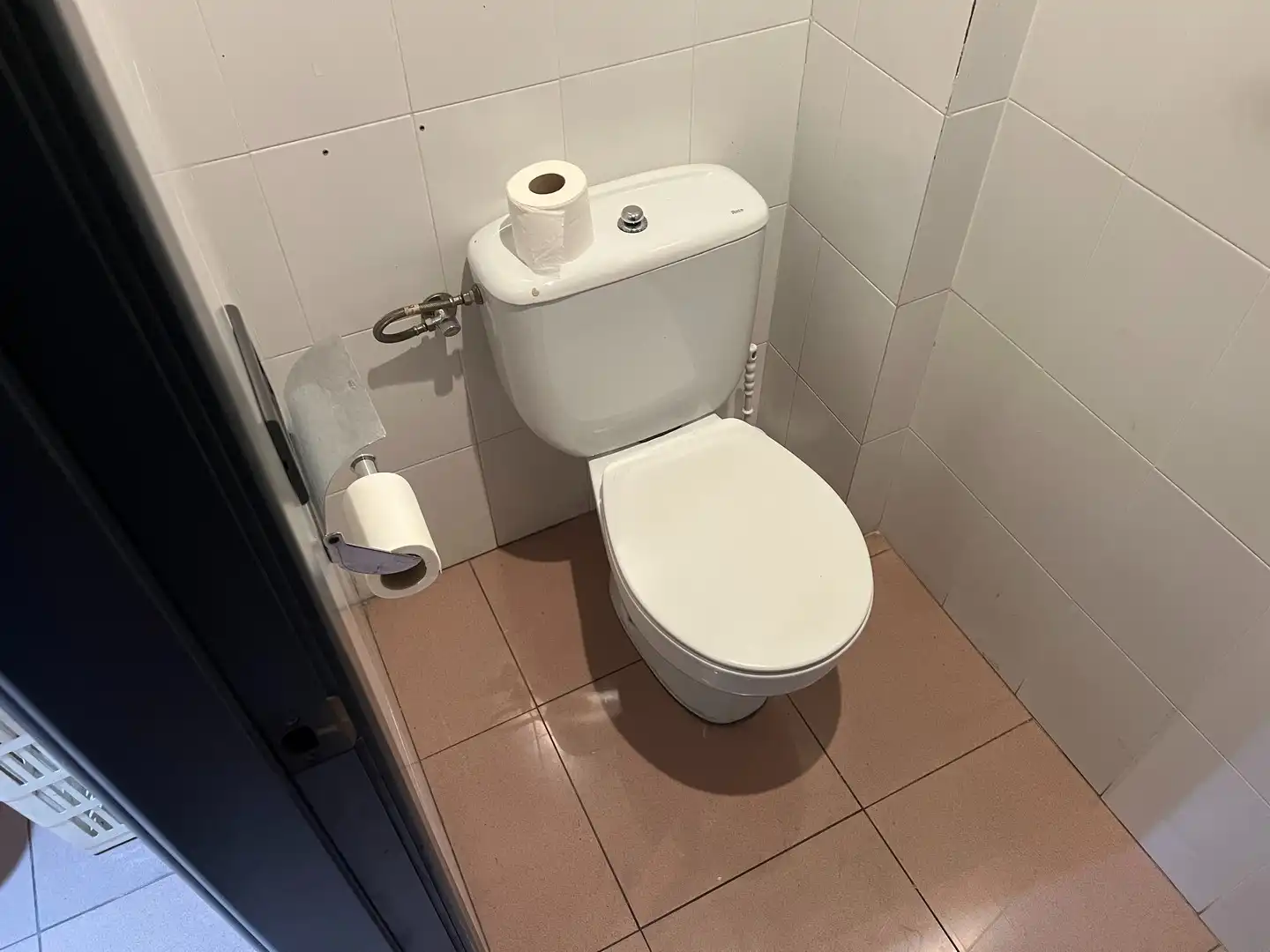 Baño de Nave industrial de alquiler en Santiago de Compostela  con Calefacción