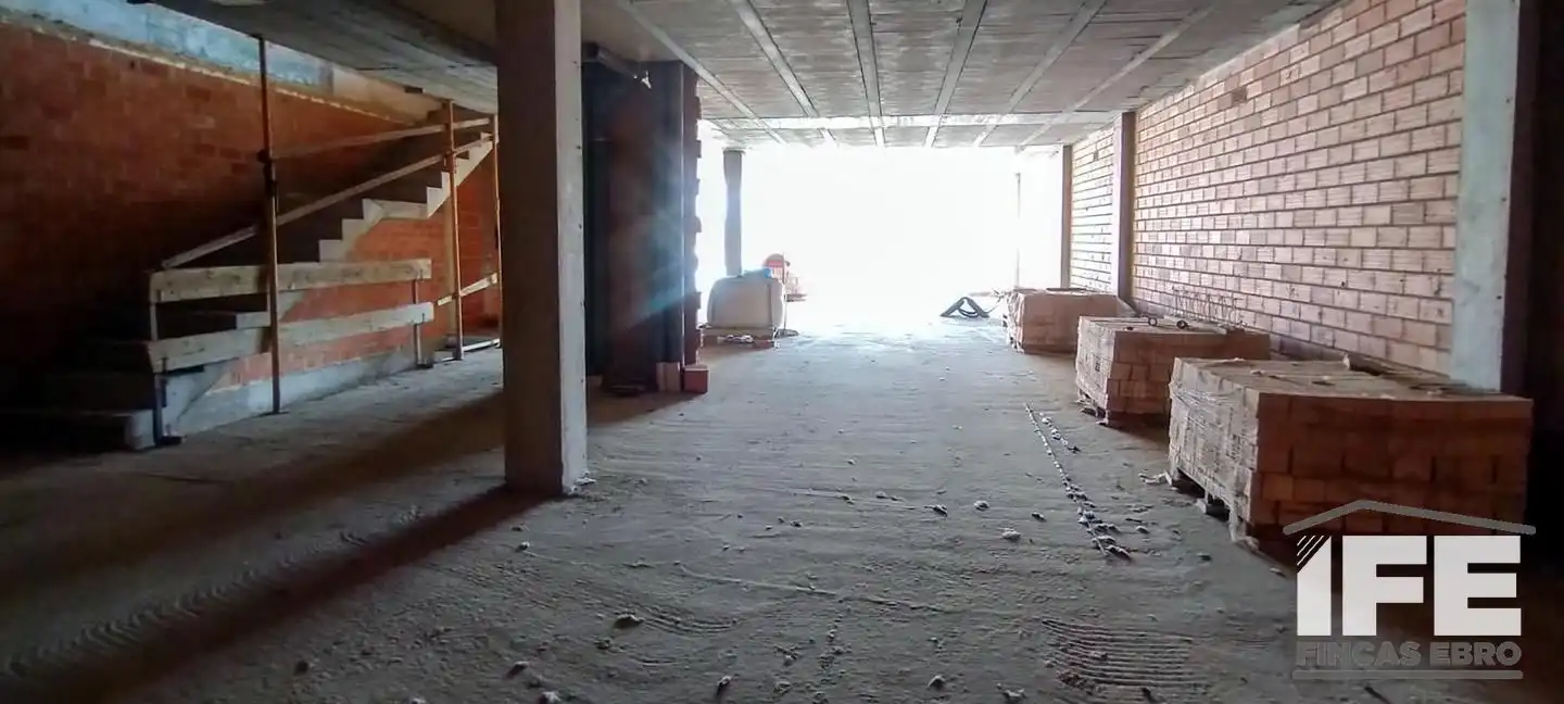 Edifici en venda en Alagón
