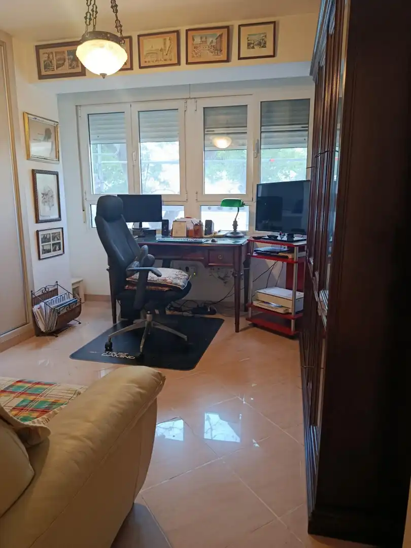 Wohnung zum Verkauf in Cádiz mit Klimaanlage