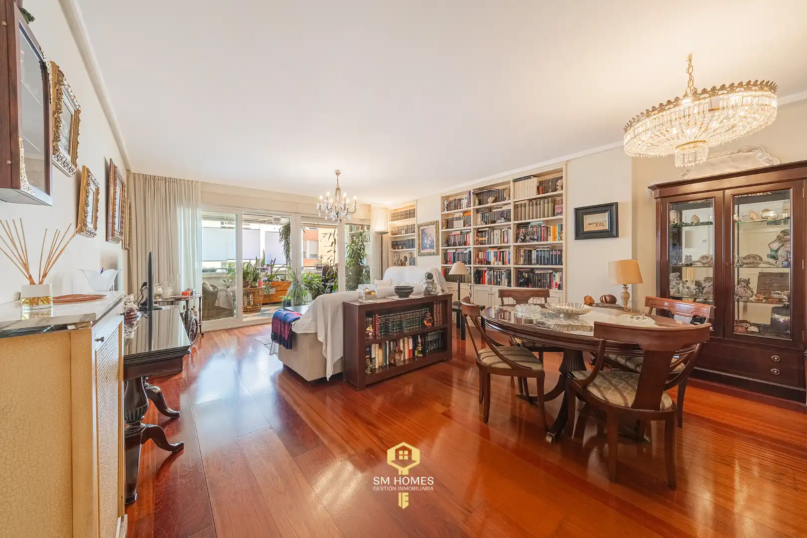 Wohnzimmer von Wohnung zum Verkauf in Madrid mit Klimaanlage, Heizung und Terrasse
