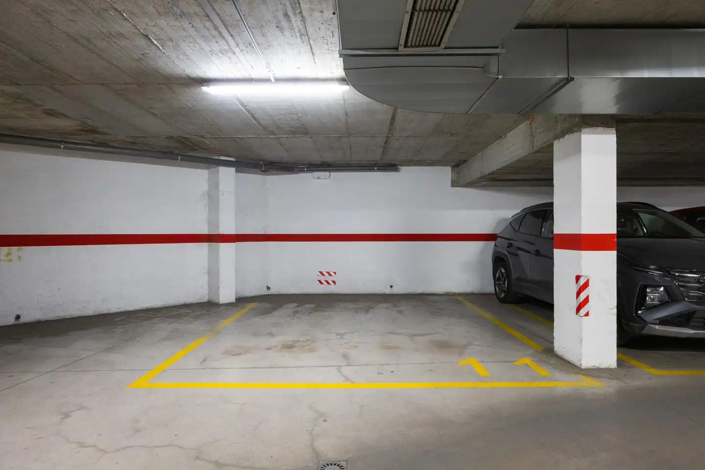 Parking of Attic for rent in Madrid  with Air Conditioner, Heating and Terrace