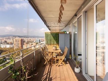 Piso con balcón en venta en CALLE DE LLULL