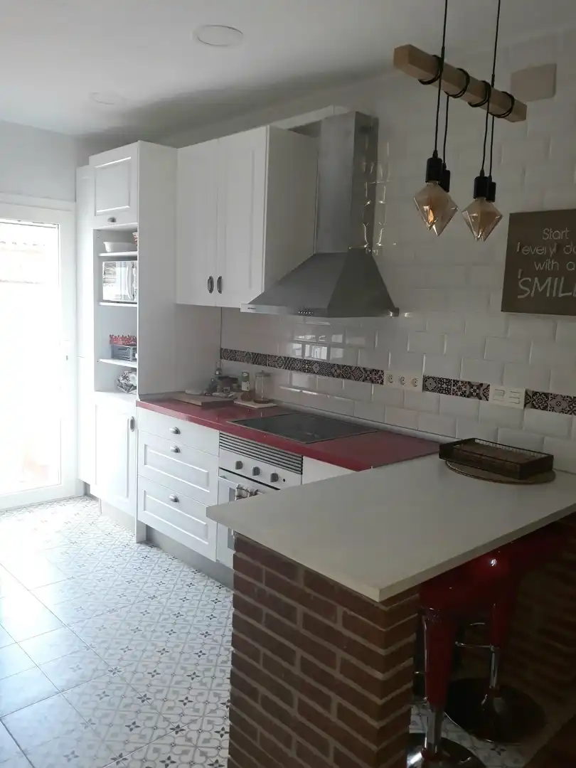 Cocina de Casa adosada en venta en Esparreguera con Aire acondicionado, Calefacción y Jardín privado