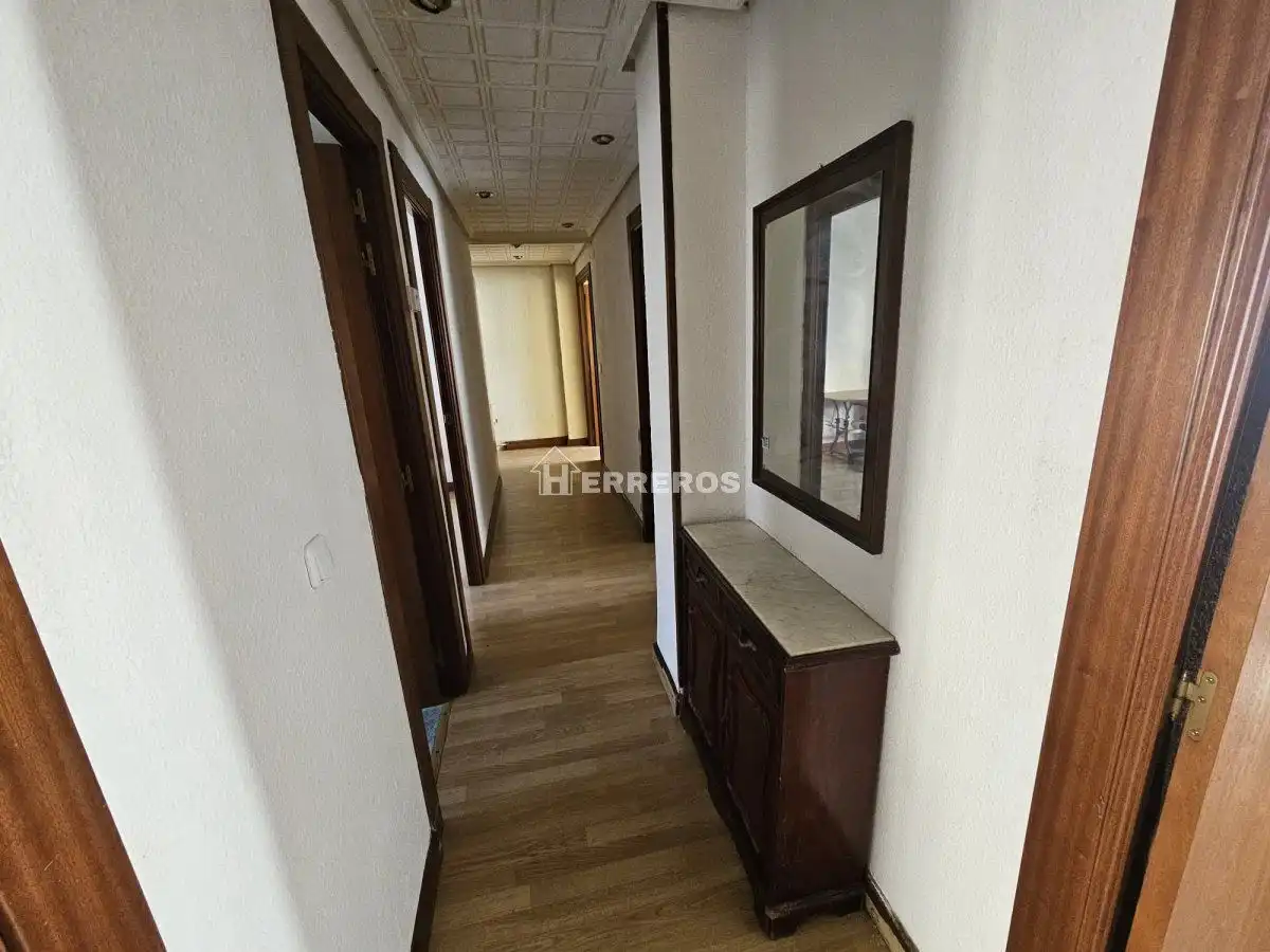 Flat for sale in  Logroño  with Heating, Parquet flooring and Terrace