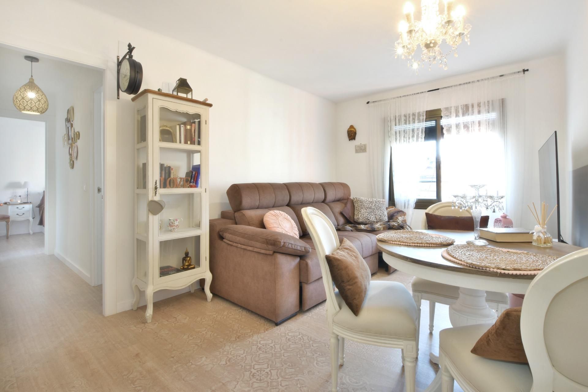 Flat for sale in Carrer ALBINYANA, D', Can Palet  , Sud