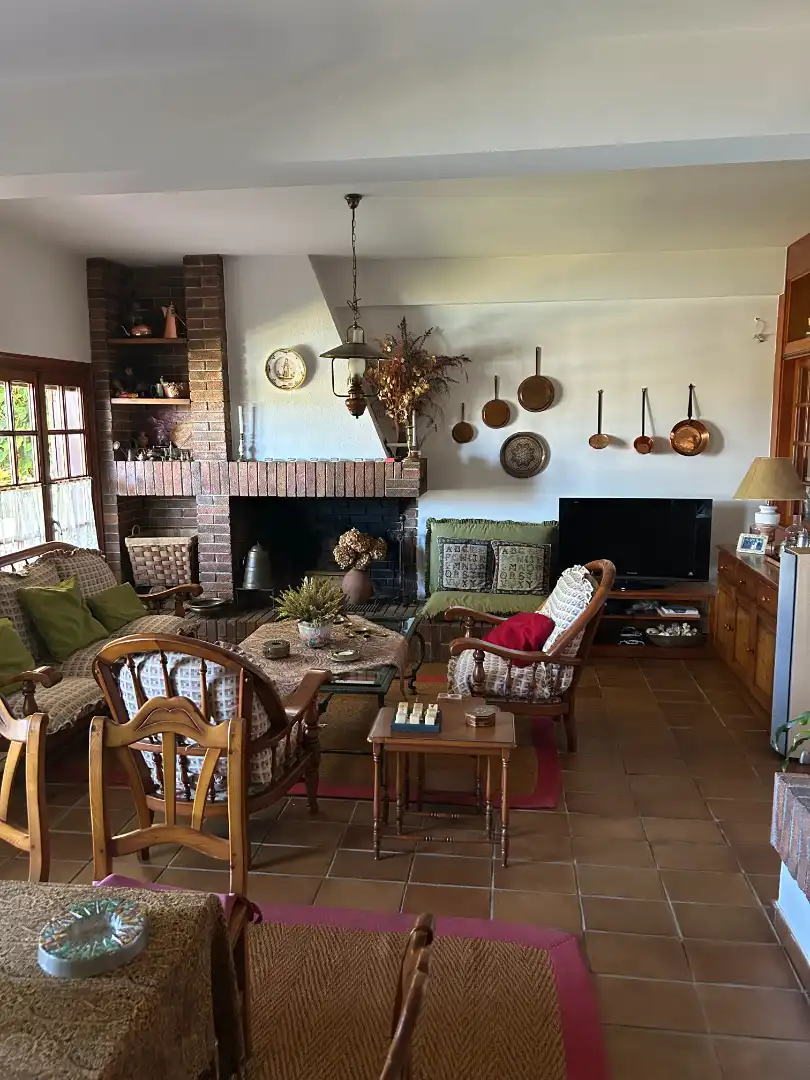 Sala de estar de Casa o chalet en venta en Vigo  con Calefacción, Jardín privado y Parquet