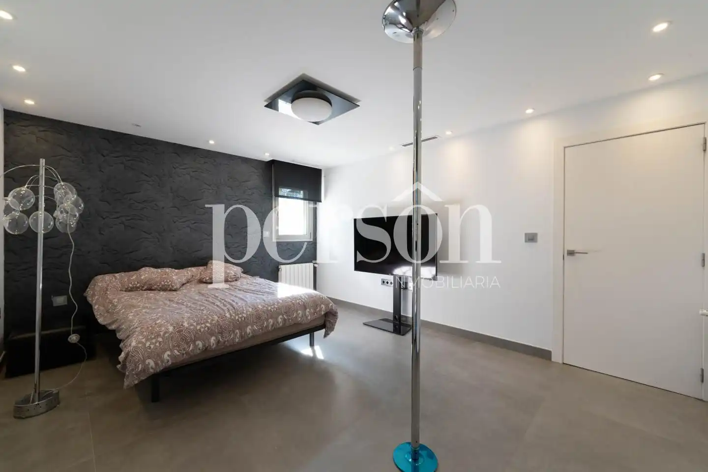 Habitación de Casa o chalet en venta en La Pobla de Vallbona con Aire acondicionado, Calefacción y Jardín privado