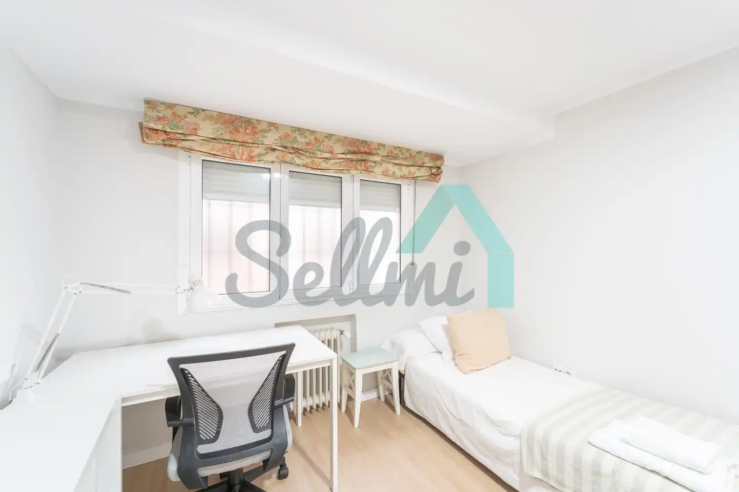 Flat for rent in Jerónimo Ibrán, Milán - Pumarín
