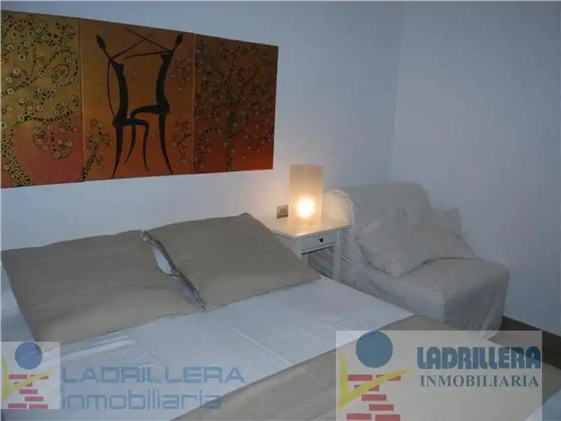 Dormitori de Casa adosada de lloguer en Conil de la Frontera amb Aire condicionat, Traster i Moblat