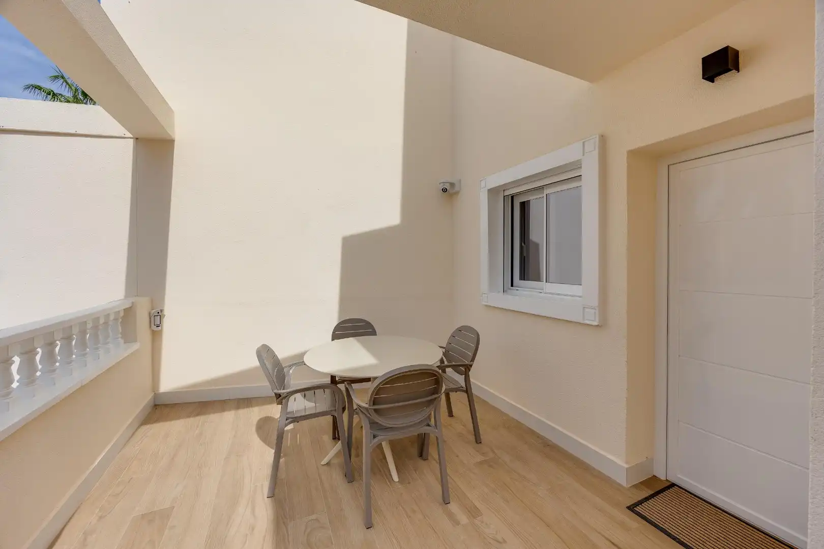 Casa a schiera con terrazza in vendita a Calle La Serviola, imagen 2