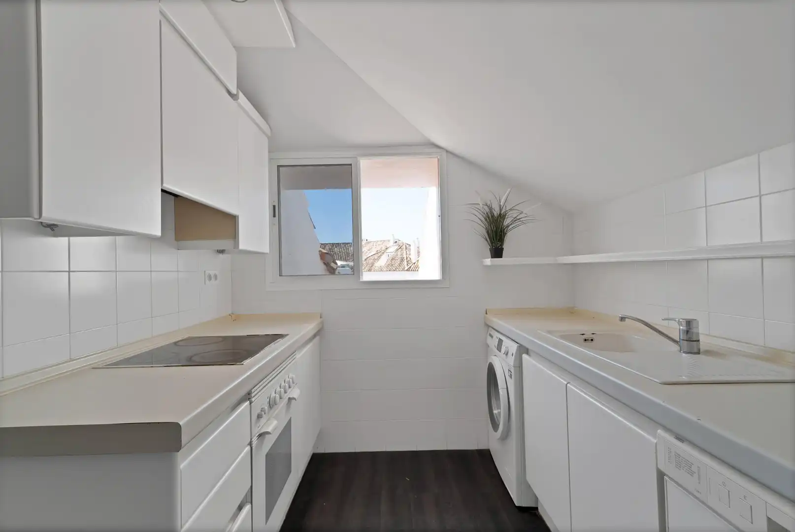 Kitchen of Attic for sale in Marbella  with Private garden, Terrace and Alarm