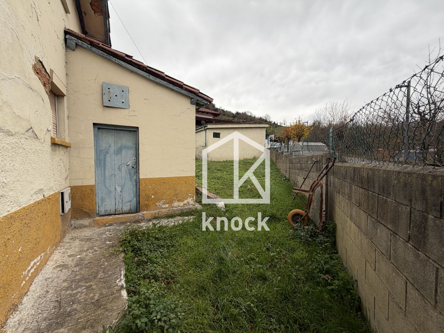 Single-family semi-detached for sale in San Martín del Rey Aurelio