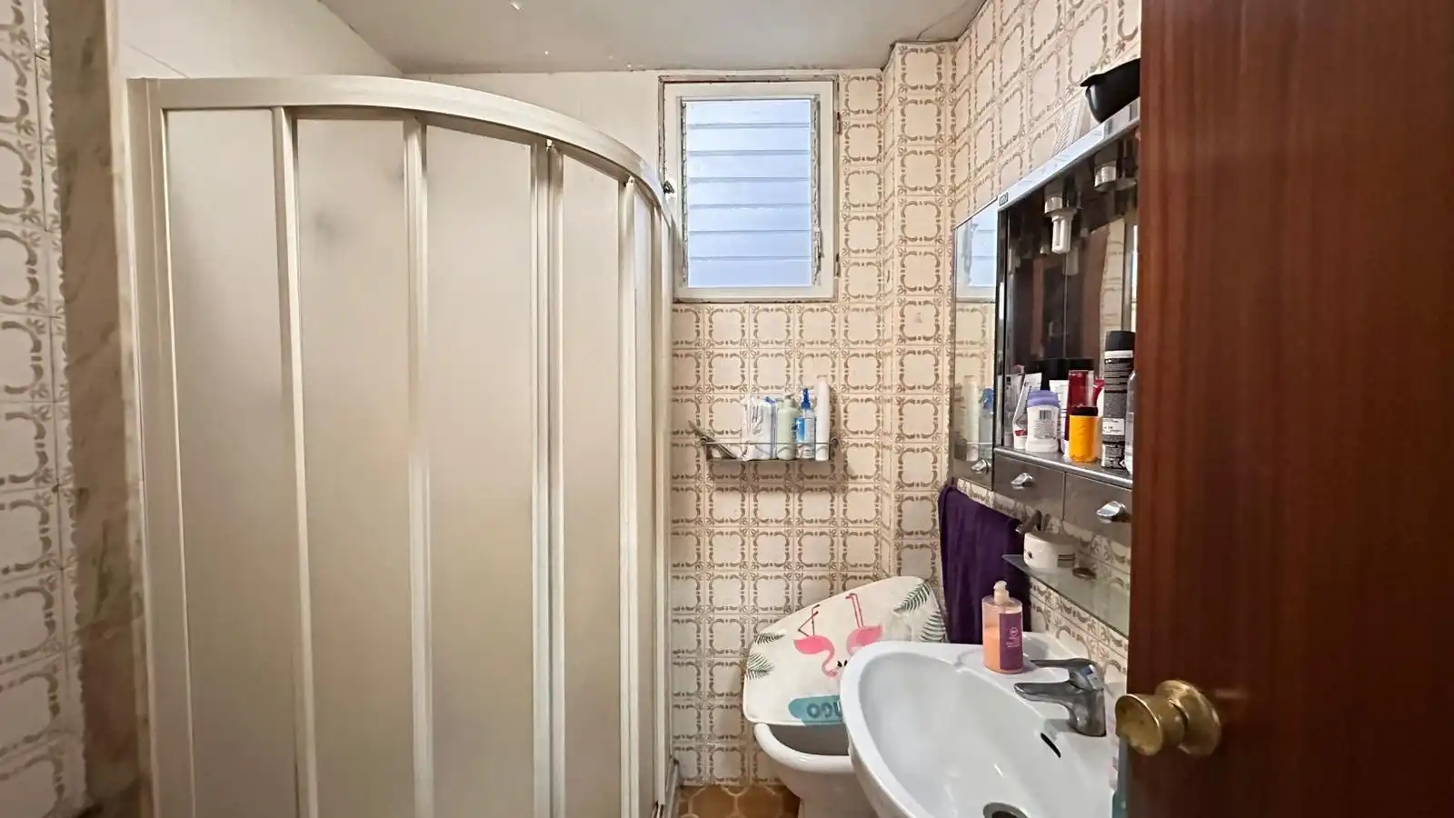 Bathroom of Houses for sale in Carlet  with Terrace, Storage room and Balcony