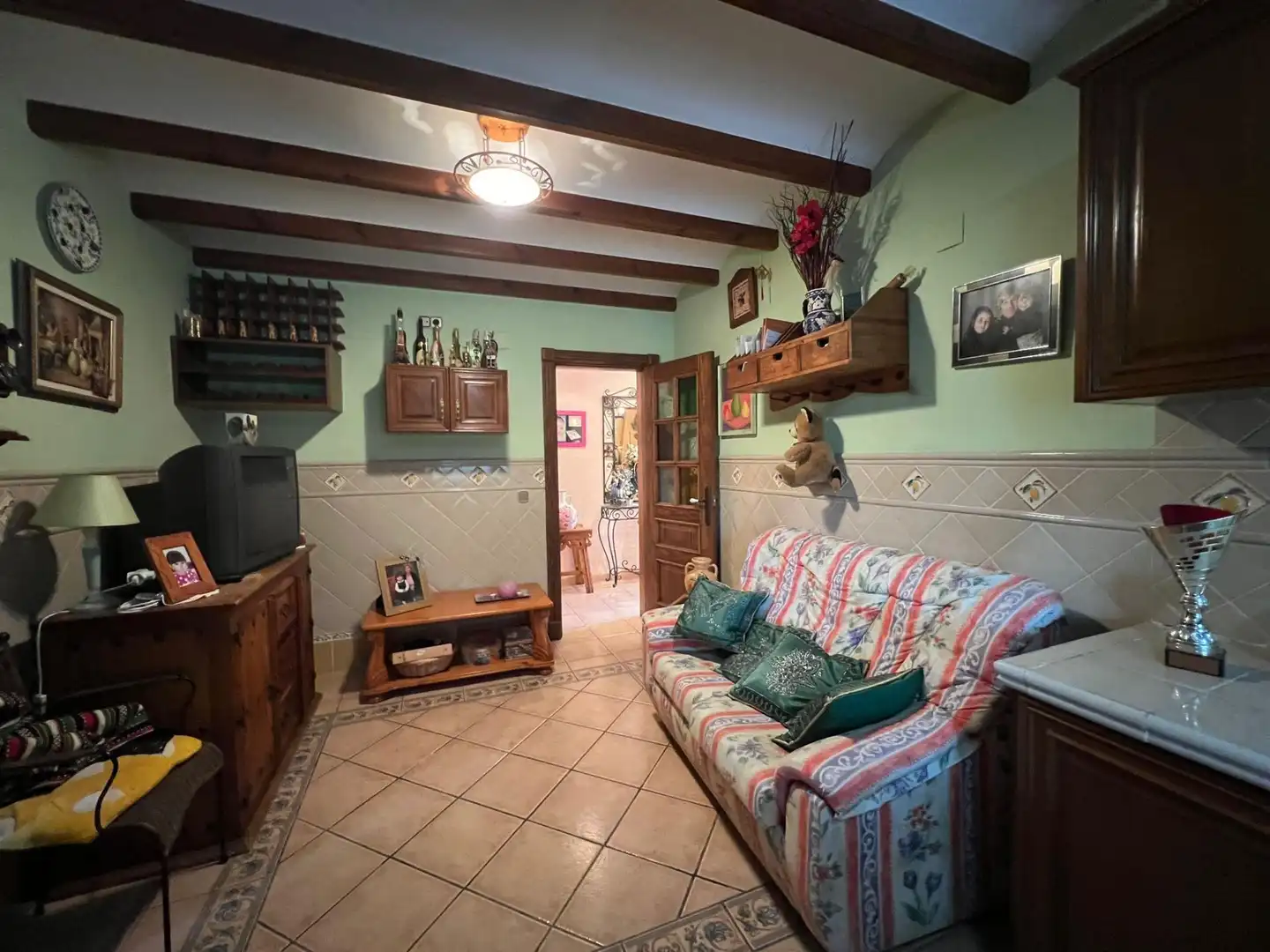 Sala d'estar de Casa o xalet en venda en Elche / Elx amb Jardí privat, Terrassa i Piscina
