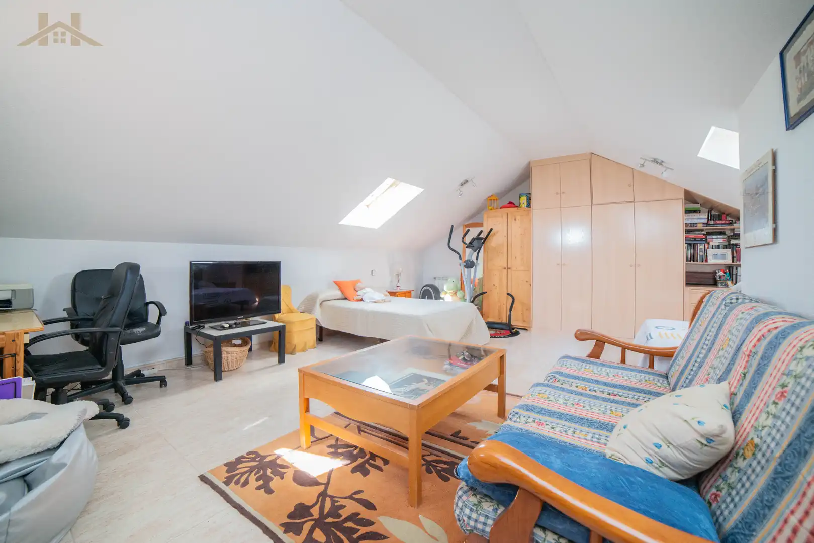Habitación de Casa adosada en venta en Cubas de la Sagra con Calefacción, Jardín privado y Piscina