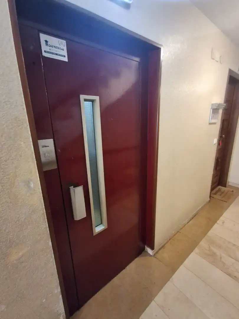 Flat with lift for sale in Ramon Berenguer IV 35, imagen 4