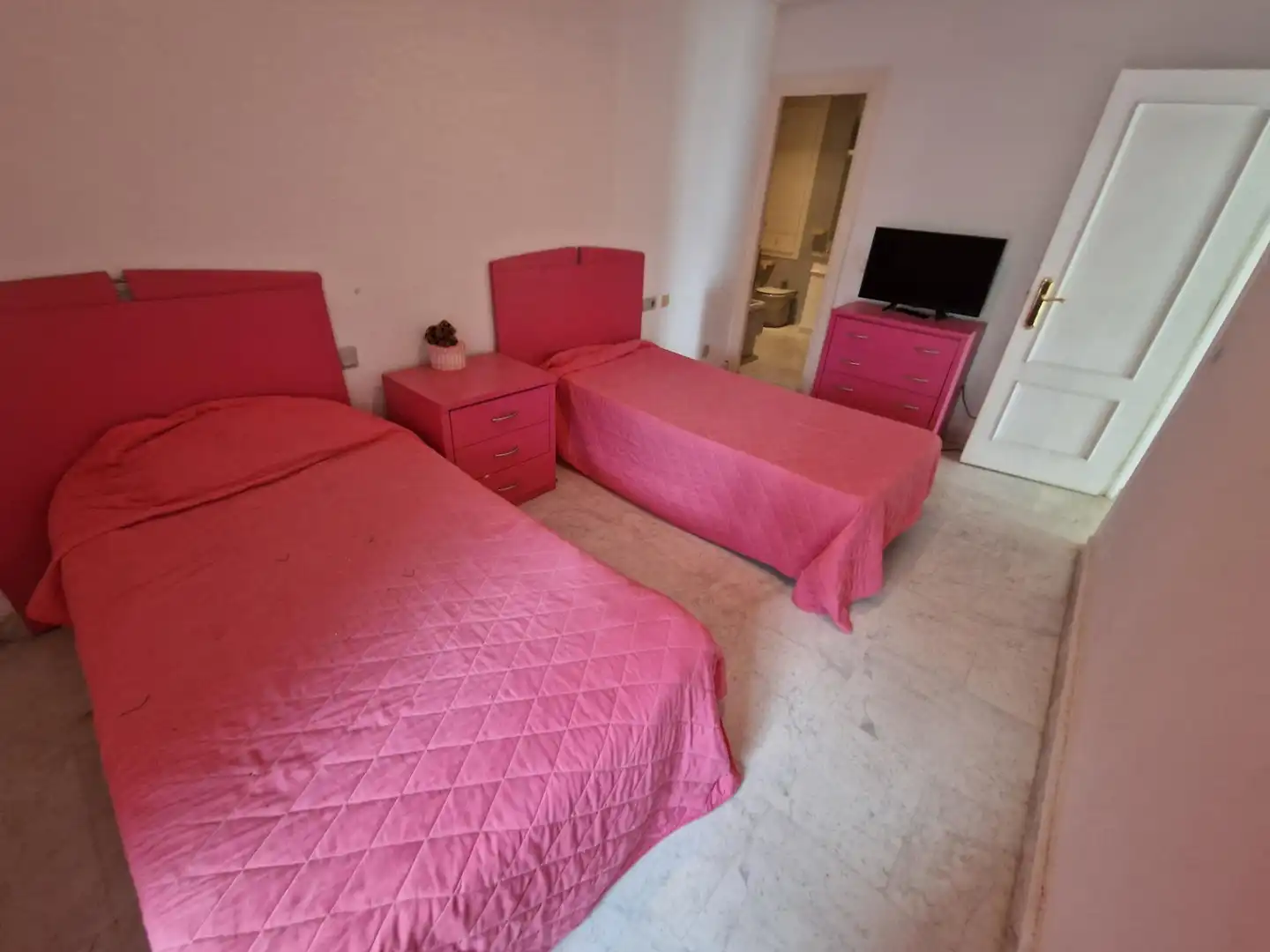 Schlafzimmer von Wohnung zur Miete in Águilas mit Balkon und Gemeinschaftspool