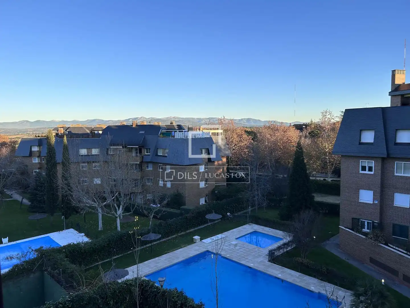Vista exterior de Pis de lloguer en Majadahonda amb Aire condicionat, Terrassa i Traster