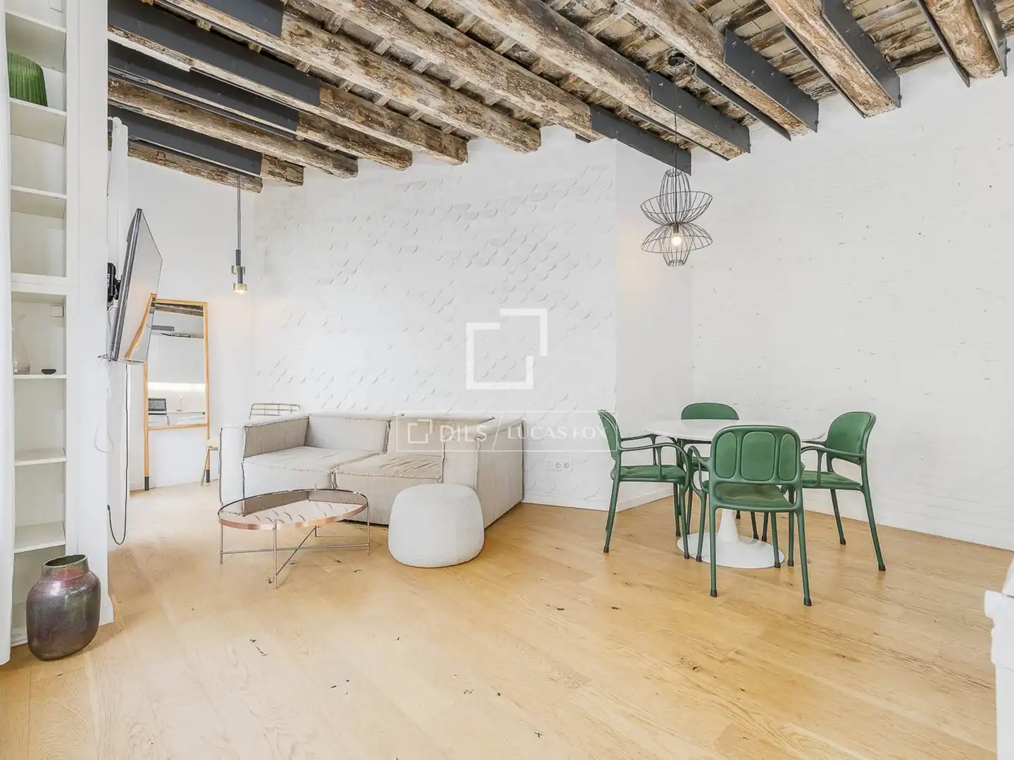 Sala d'estar de Pis en venda en Barcelona amb Aire condicionat, Calefacció i Jardí privat