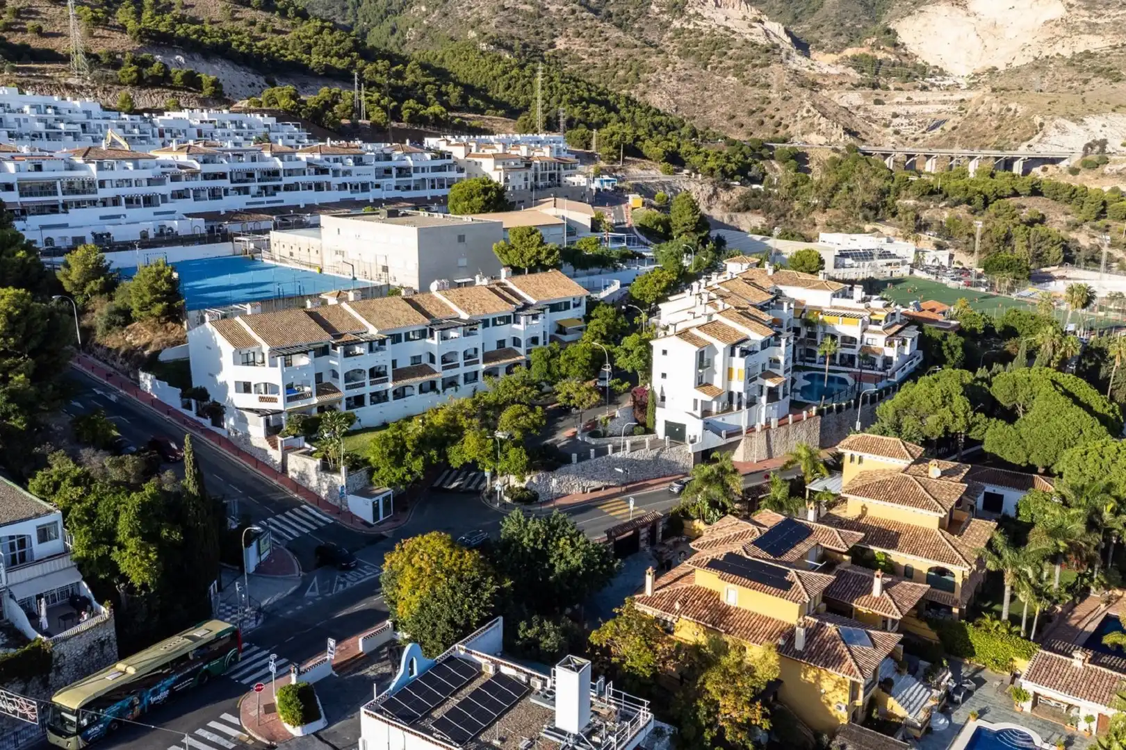 Exterior view of Flat for sale in Benalmádena  with Air Conditioner, Terrace and Storage room