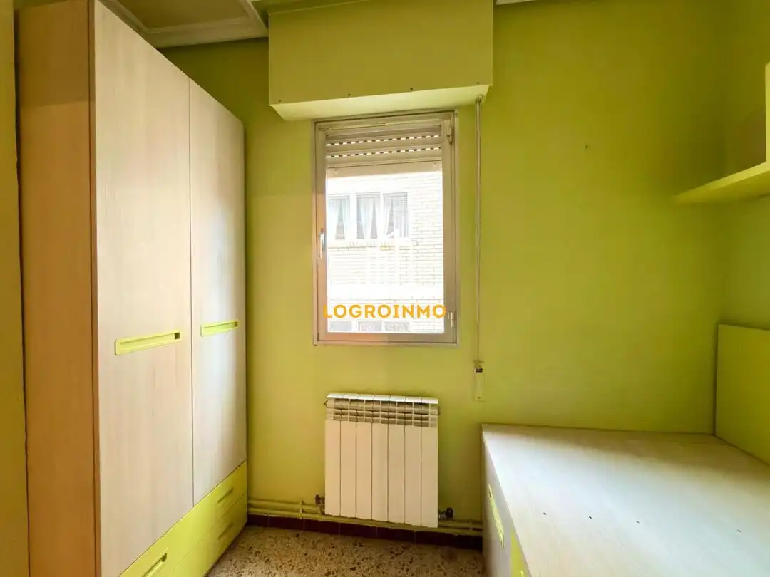 Schlafzimmer von Wohnung zum Verkauf in  Logroño mit Heizung und Terrasse