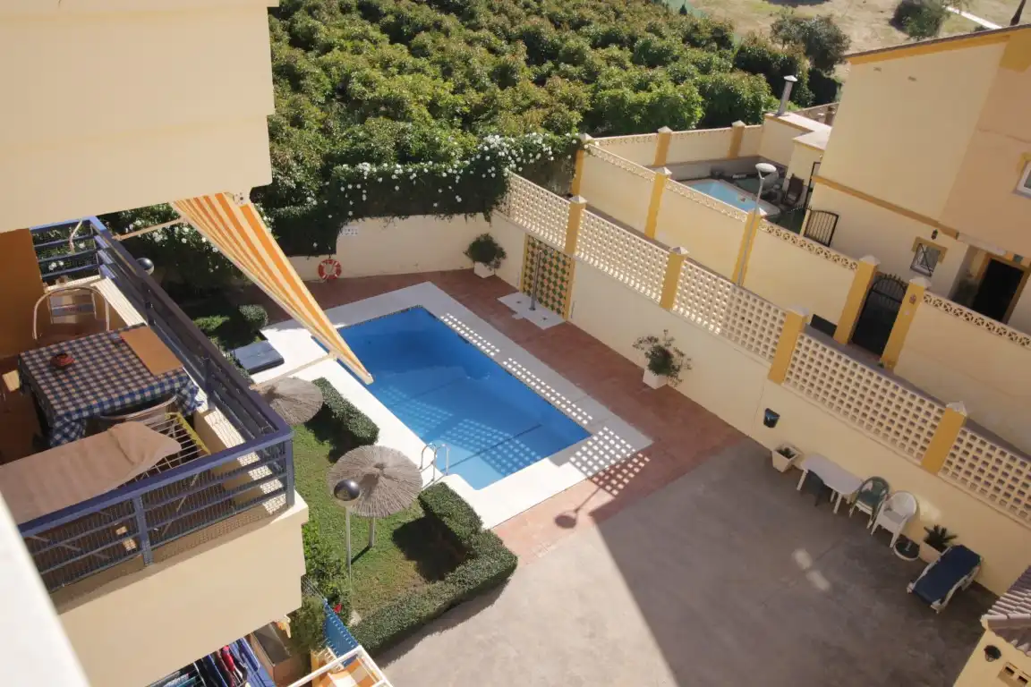 Piscina de Piso en venta en Vélez-Málaga con Terraza y Piscina comunitaria