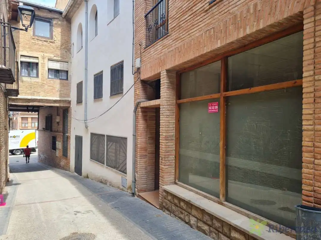 Business premises for sale in Mallén