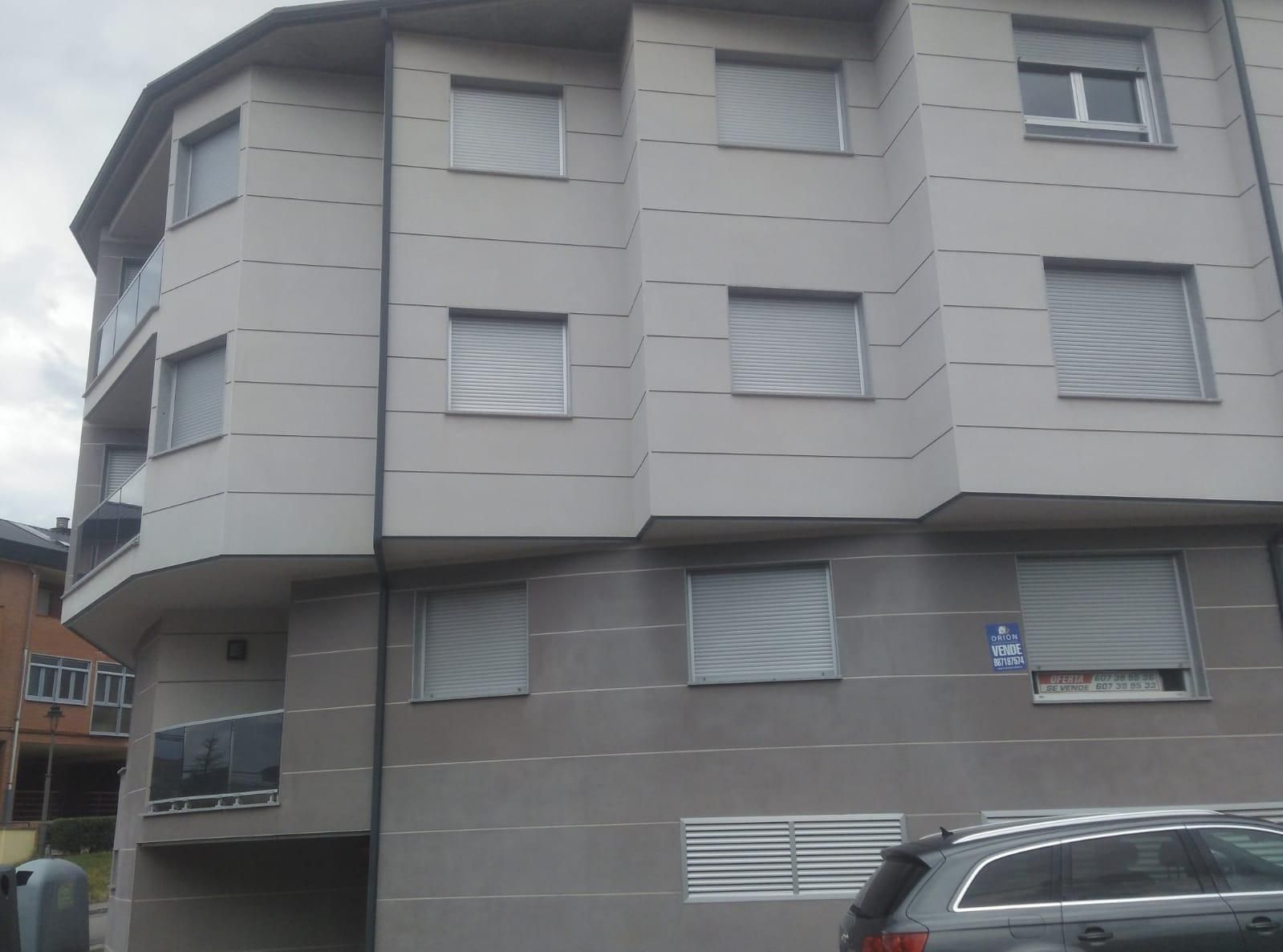 Exterior view of Flat for sale in Fabero  with Heating