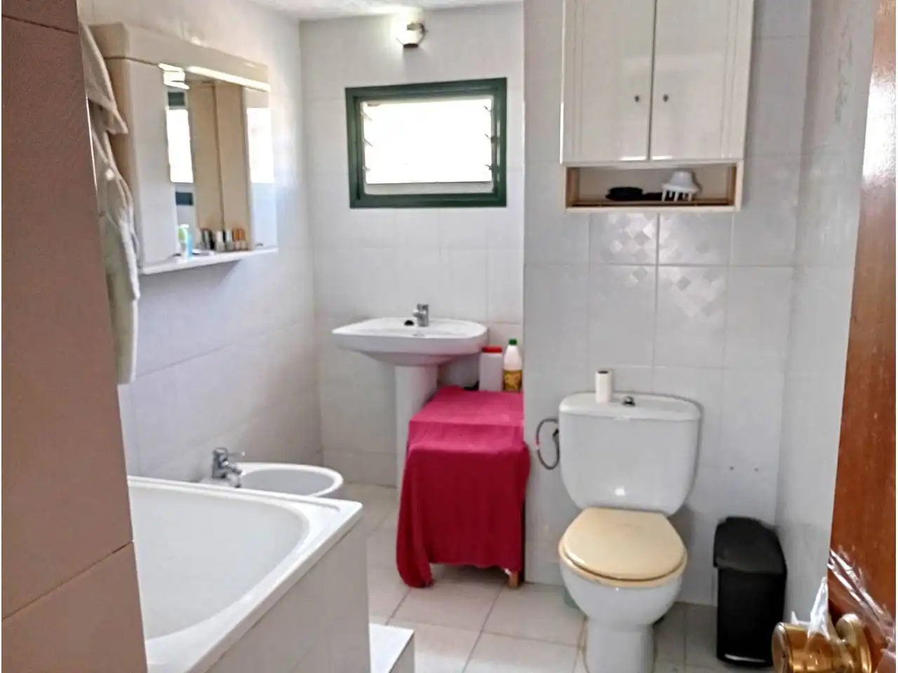 Bany de Casa o xalet en venda en Cunit amb Calefacció, Jardí privat i Terrassa