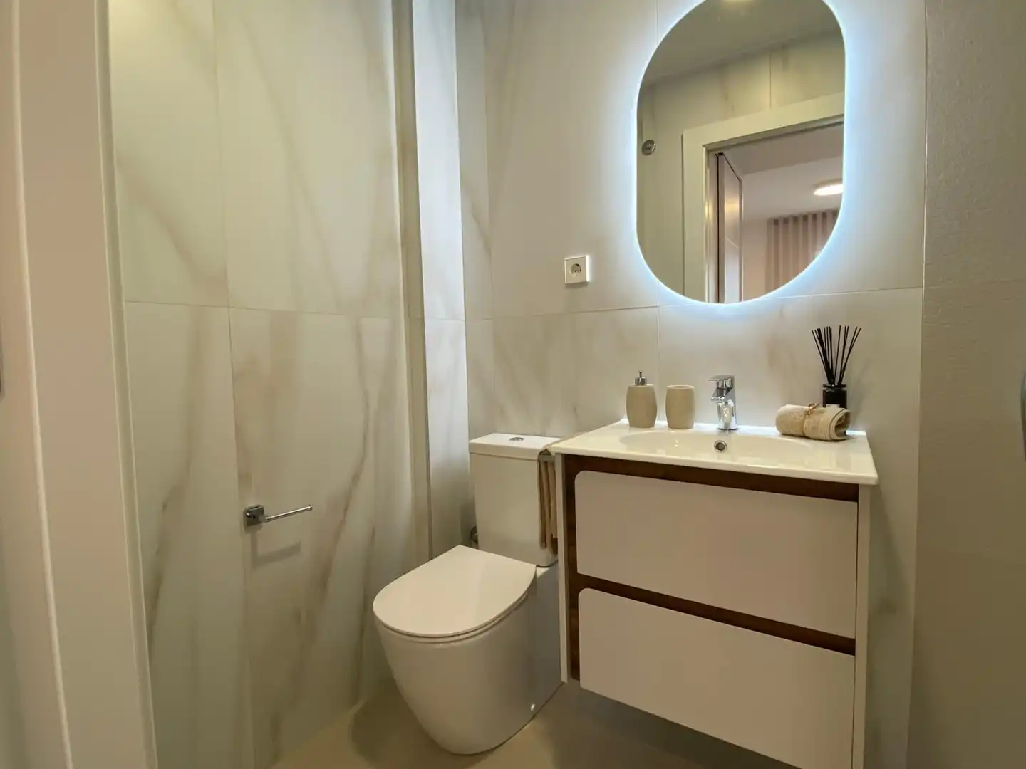 Baño de Apartamento en venta en Pilar de la Horadada con Balcón, Jacuzzi y Piscina comunitaria