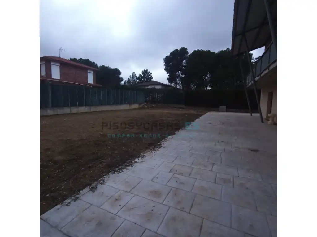 Casa o xalet en venda en La Muela amb Jardí privat i Terrassa