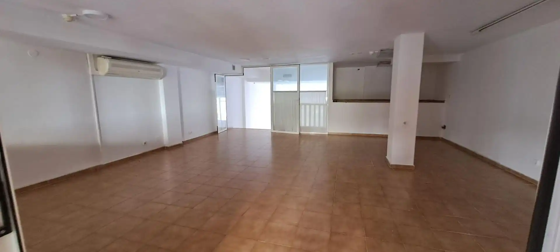 Local comercial en venda a Centro, imagen 3
