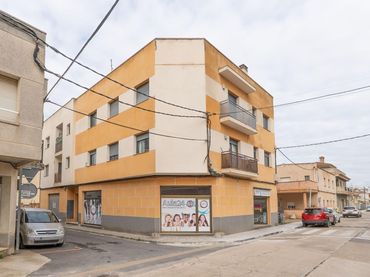 Flat with balcony for sale in Deltebre