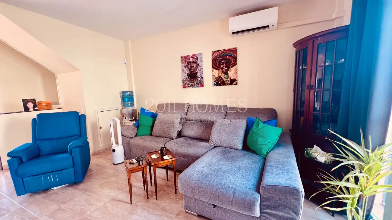 Maison mitoyenne avec piscine à vendre à Calle Emilio Aragón "Miliki" 17