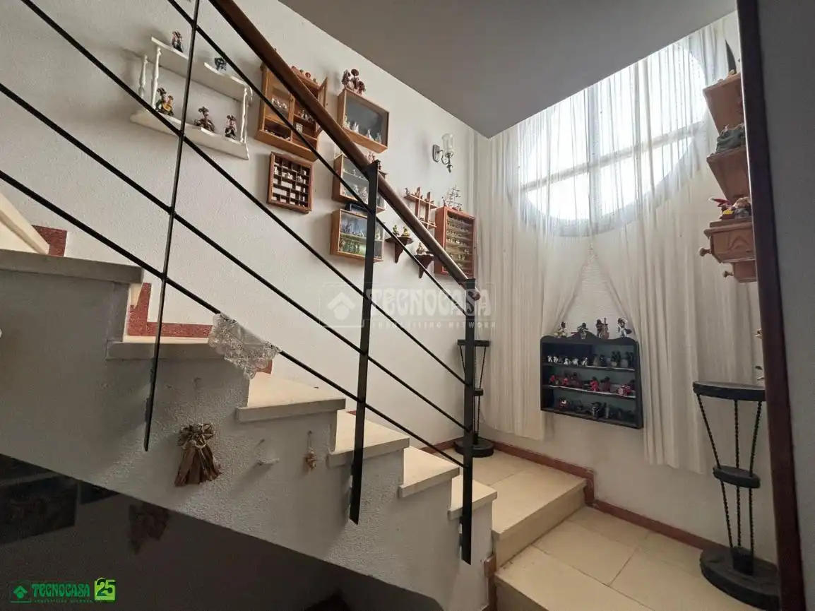 Casa adosada en venda a Granátula de Calatrava