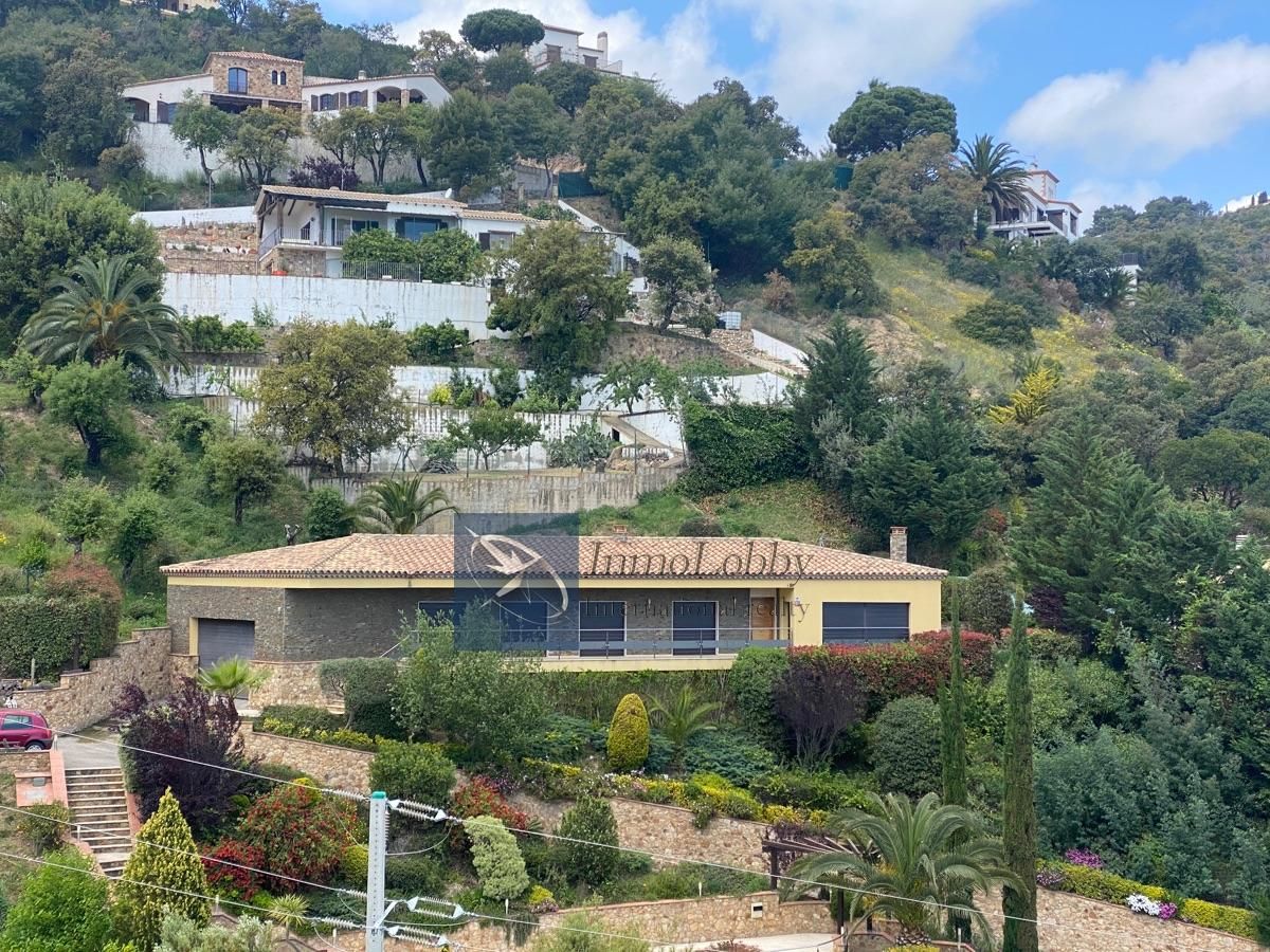 Casa o xalet en venda a Carrer Guineu, Urbanitzacions
