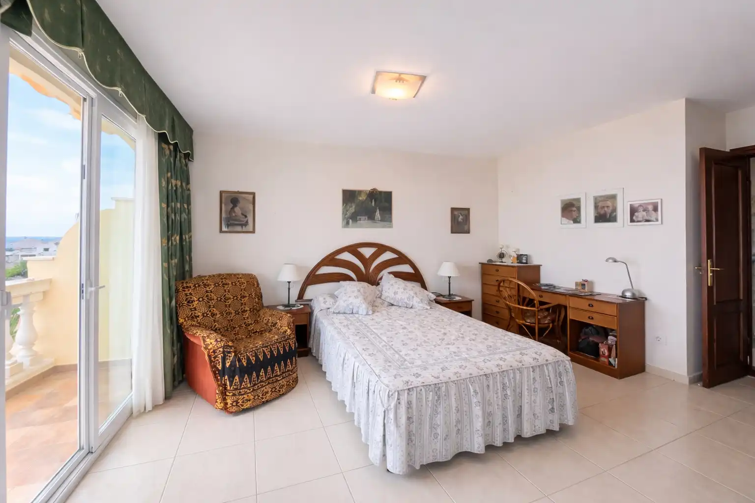 Habitación de Apartamento en venta en Arona con Terraza, Amueblado y Horno